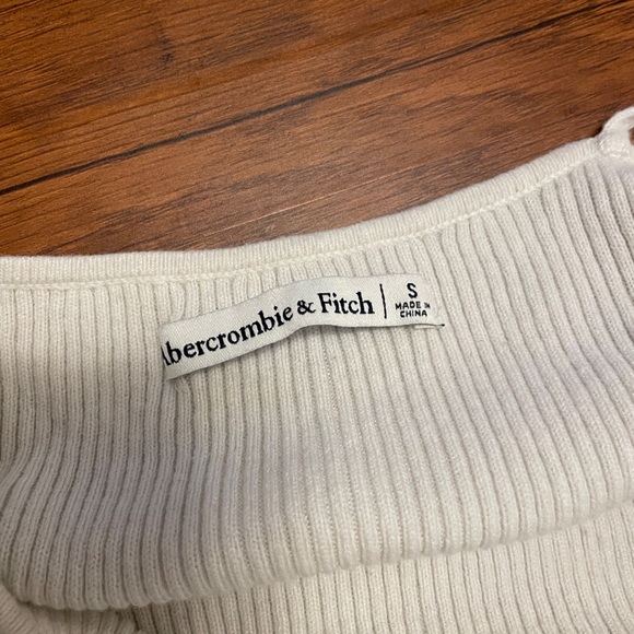 Abercrombie and Fitch Tie-Strap Crop Tank - Picture 5 of 6